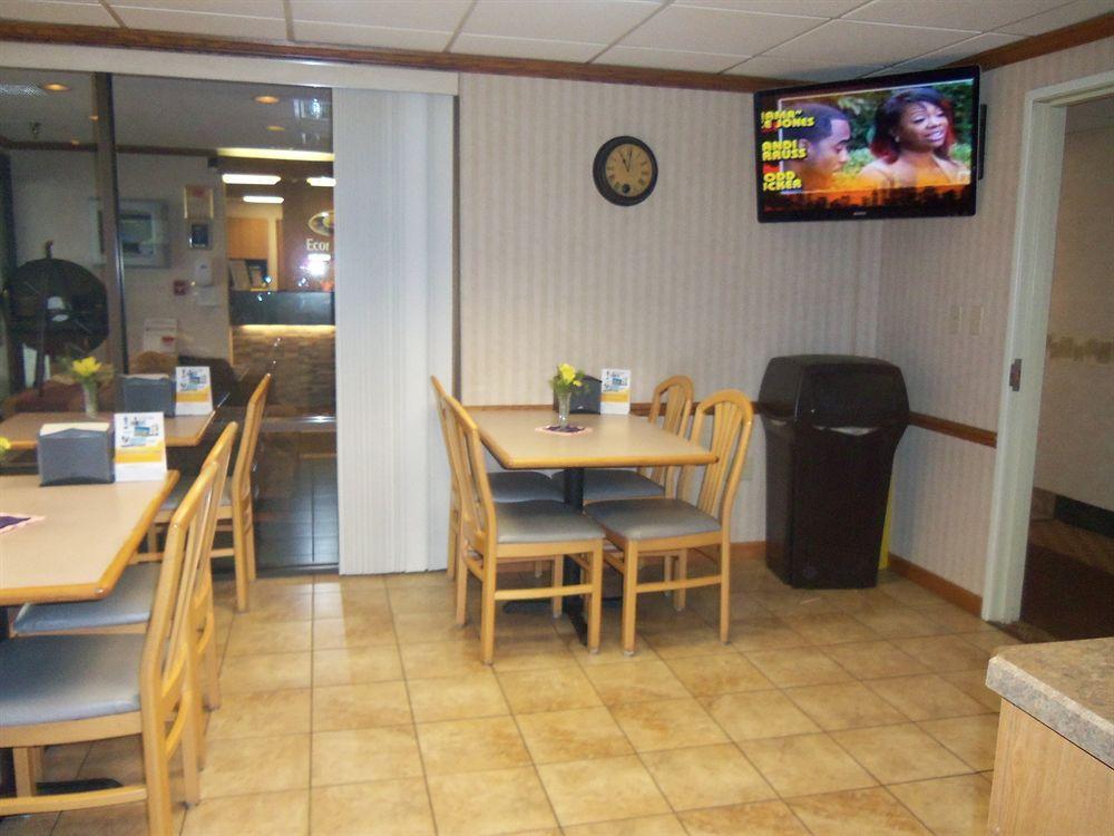 Quality Inn Arena Wilkes-Barre Exterior photo